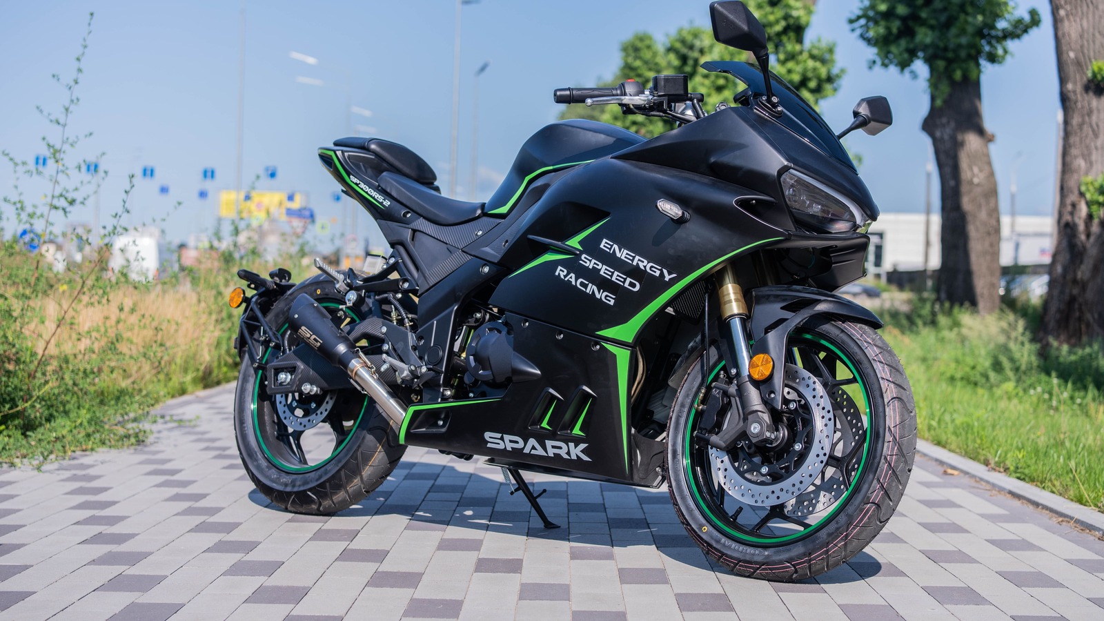 Spark SP300RS-2 Sport