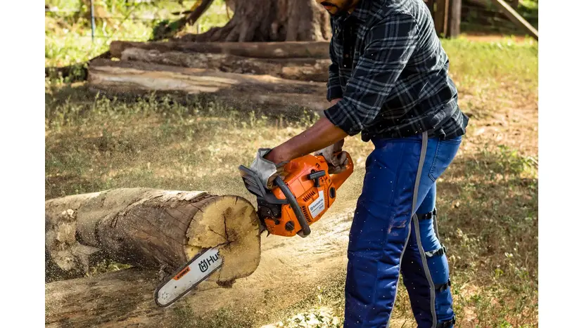 Бензопила Husqvarna 353 15" фото 3 купити в Україні