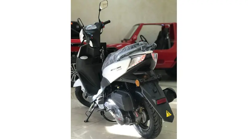 Скутер MotoLeader ML125 JOG (білий) фото 3 купити в Україні