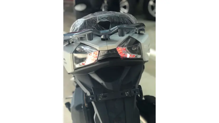 Скутер MotoLeader ML125 JOG (білий) фото 7 купити в Україні