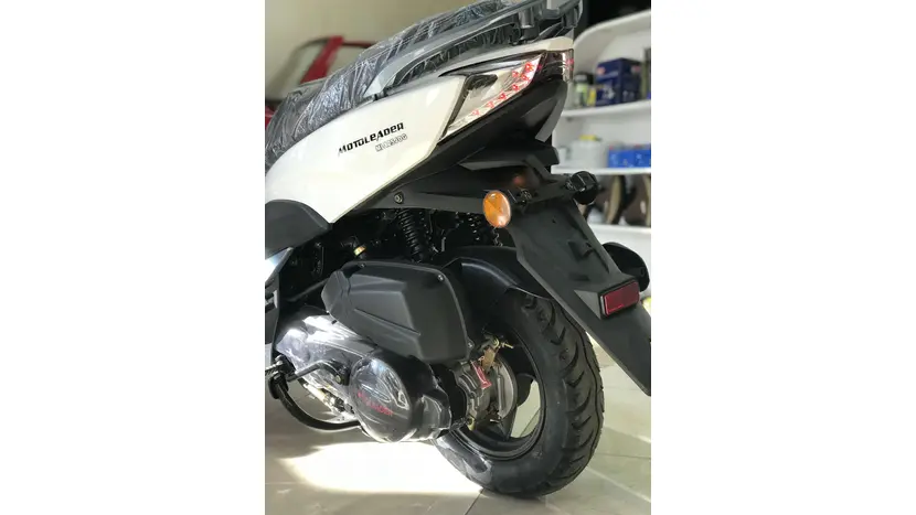 Скутер MotoLeader ML125 JOG (білий) фото 6 купити в Україні
