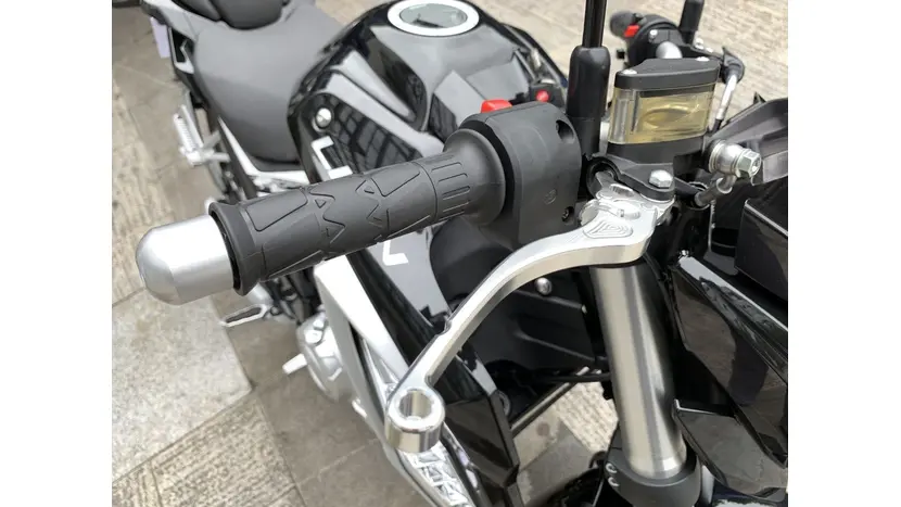 Мотоцикл Lifan KP350 (2021) з системой ABS (Білий) фото 14 купити в Україні