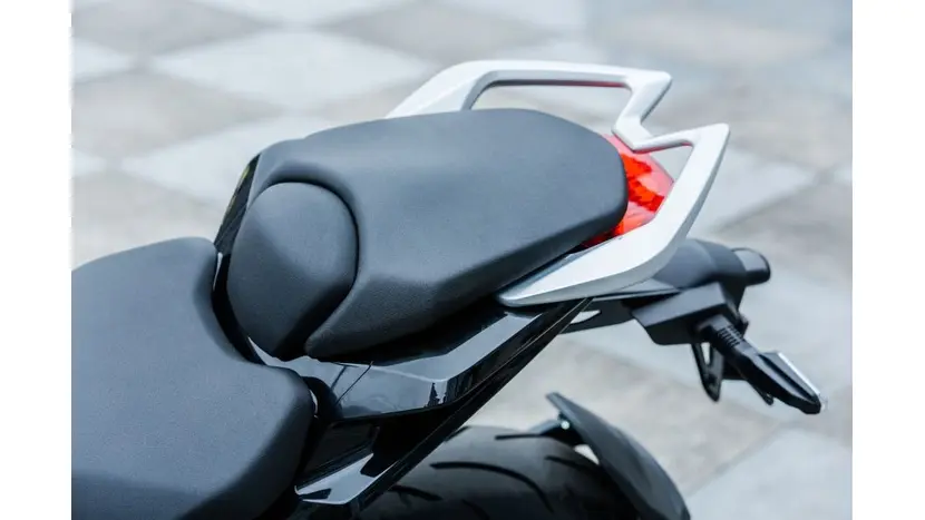 Мотоцикл Lifan KP350 (2021) з системой ABS (Білий) фото 5 купити в Україні