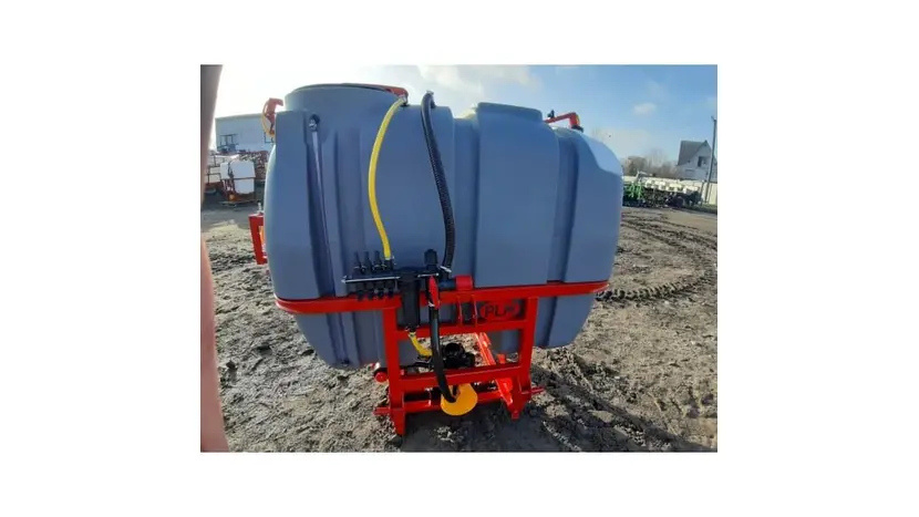 Обприскувач навісний Polmark 1000 л 12м (помпа Agroplast/Tolveri) фото 6 купити в Україні