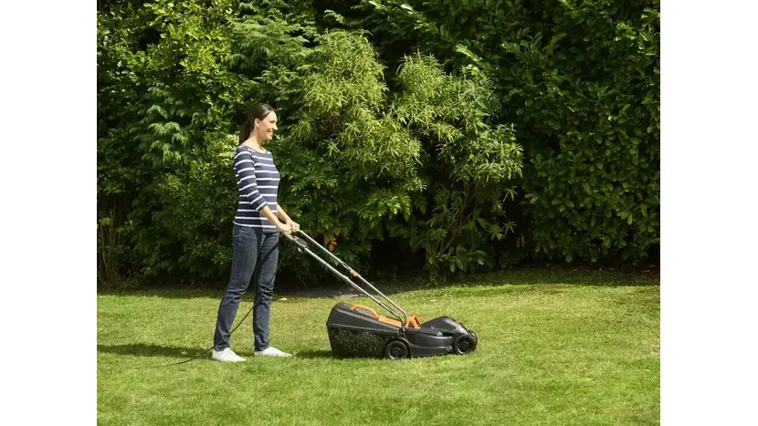 Газонокосарка Black&Decker BEMW351 фото 5 купити в Україні