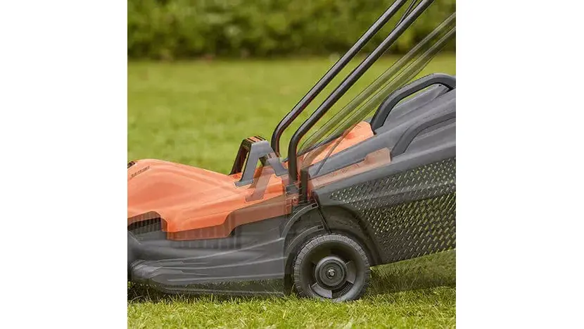 Газонокосарка Black&Decker BEMW 451 фото 5 купити в Україні