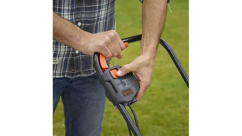 Газонокосарка Black&Decker BEMW 451 фото 6 купити в Україні