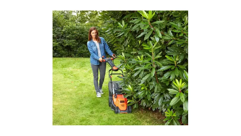 Газонокосарка Black&Decker BEMW 471ES фото 4 купити в Україні