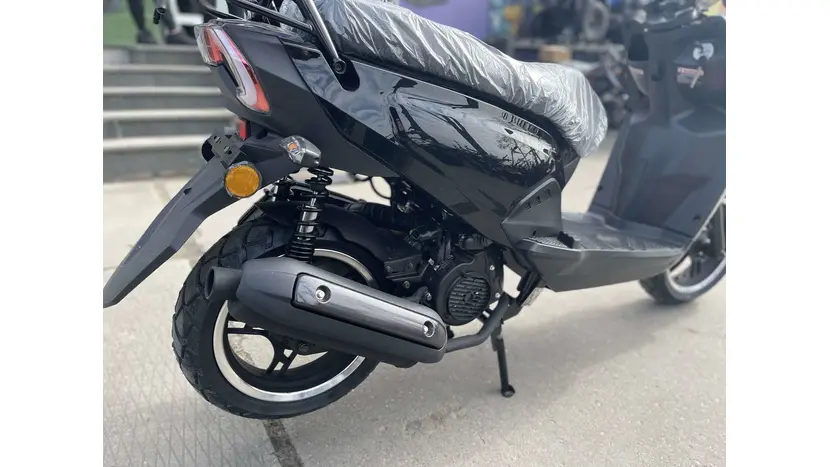Скутер FORTE BWS-R 150CC (чорний) фото 8 купити в Україні