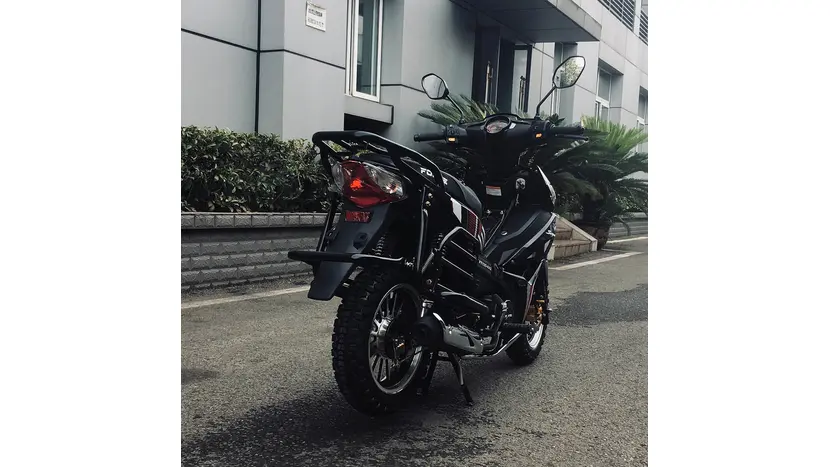 Скутеретта FORTE FT125-FA 2 (Черный) фото 2 купити в Україні