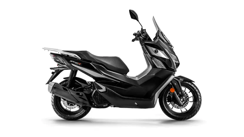Скутер Voge SR150 GT фото 2 купити в Україні