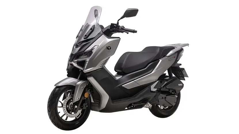 Скутер Voge SR150 GT фото 10 купити в Україні
