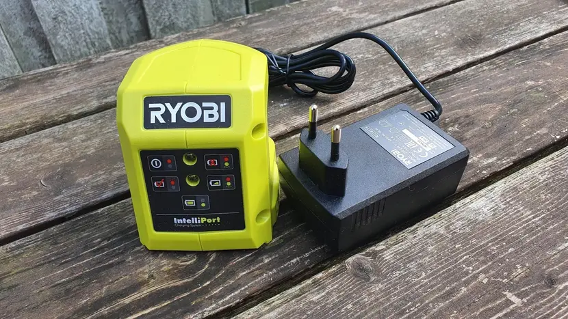Зарядное устройство Ryobi RC18115, 18В ONE+, компактное, 1.5А, фото фото 3