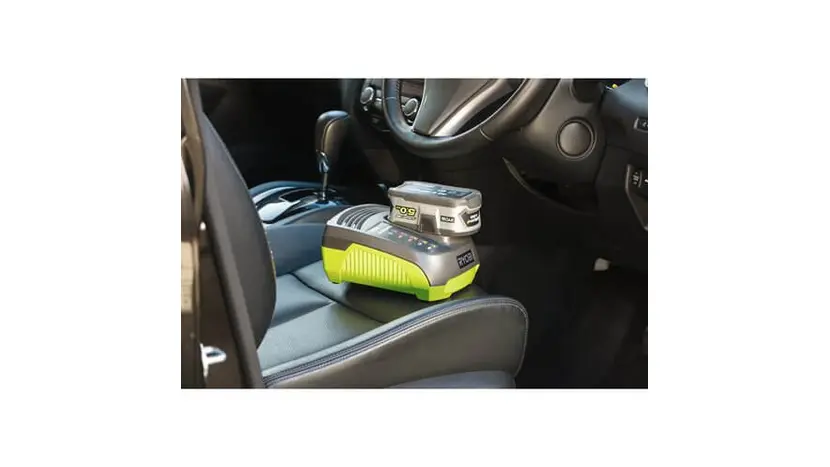 Зарядний пристрій Ryobi RC18118C, 18В ONE+, з живленням від автомобільної мережі 12В фото 2 купити в Україні