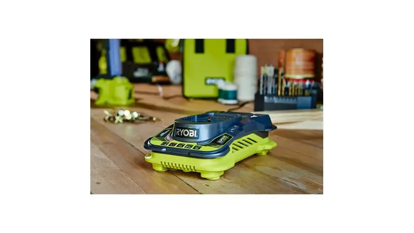 Зарядное устройство Ryobi RC18-150, 18В ONE+, быстрозарядное 5 А, фото фото 2