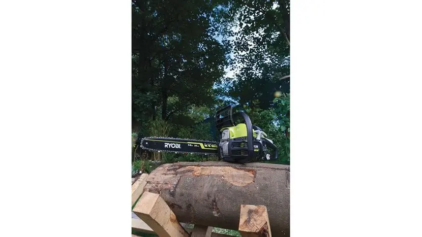 Пила цепная бензиновая Ryobi Ryobi RCS3840T POWR ХТ, шина 40 см, 1.3мм, 1.5 кВт/2 л.с., 37.2см3, антивибрационная подвеска, фото фото 3