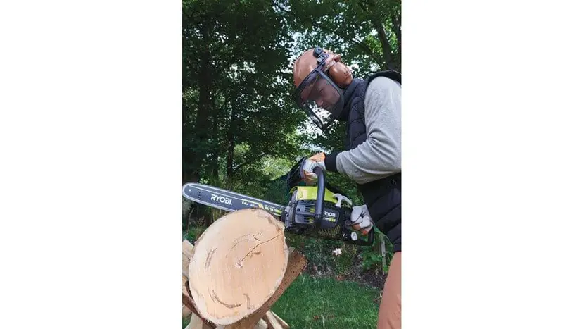 Пила цепная бензиновая Ryobi Ryobi RCS3840T POWR ХТ, шина 40 см, 1.3мм, 1.5 кВт/2 л.с., 37.2см3, антивибрационная подвеска, фото фото 5