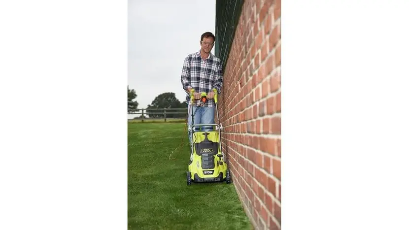 Газонокосарка електрична Ryobi RLM18E40H фото 5 купити в Україні