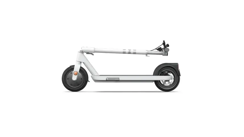 Електросамокат OKAI ES10-NEON Lite 9", 300(600)W, 7.8Ah, 30km, 25km\h, 20%, NFC, App, White (ES10-W) фото 3 купити в Україні