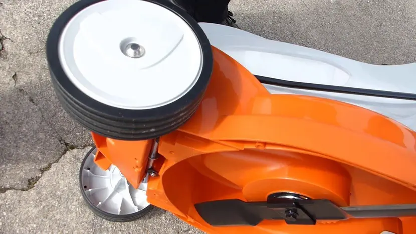 Газонокосарка акумуляторна STIHL RМА 339 Set (AK30, AL101) (63200111441) фото 6 купити в Україні