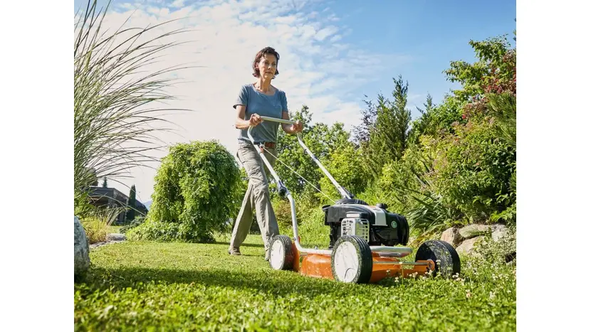 Газонокосарка бензинова STIHL RM 2.2 R (63570113416) фото 7 купити в Україні