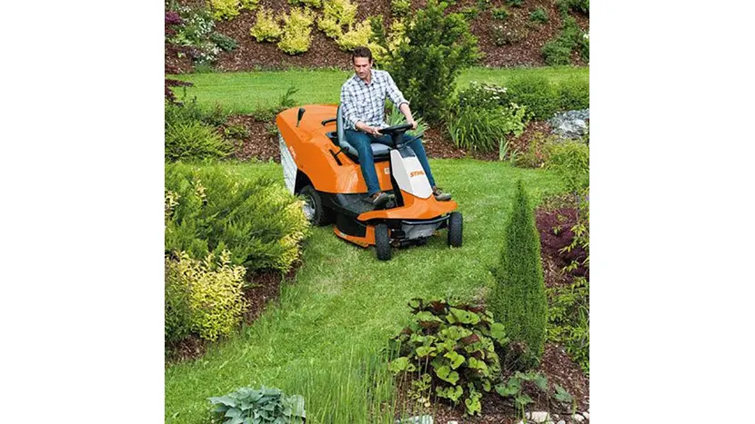 Садовый трактор-газонокосилка STIHL RT 4082 (61402000005), фото фото 7