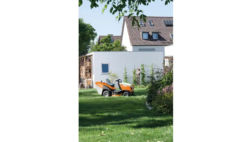 Садовий трактор-газонокосарка STIHL RT 5097 Z (61602000024) фото 7 купити в Україні