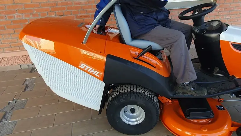 Садовый трактор-газонокосилка STIHL RT 6127 ZL (61702000030), фото фото 6