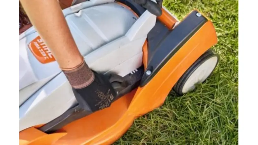 Газонокосарка бензинова STIHL RM 453.3 T (WB420113405) фото 4 купити в Україні