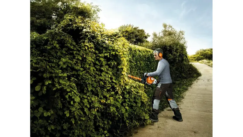 Бензиновий кущоріз STIHL HS 82R (42370112977) фото 4 купити в Україні