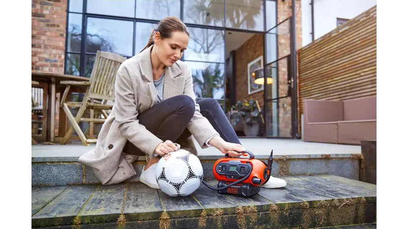 Компрессор автомобильный аккумуляторный BLACK + DECKER BDCINF18N, фото фото 8
