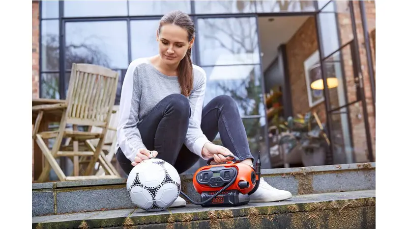 Компрессор автомобильный аккумуляторный BLACK + DECKER BDCINF18N, фото фото 9