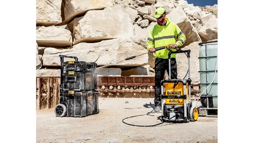 Мийка високого тиску акумуляторна DeWALT DCMPW1600N фото 6 купити в Україні
