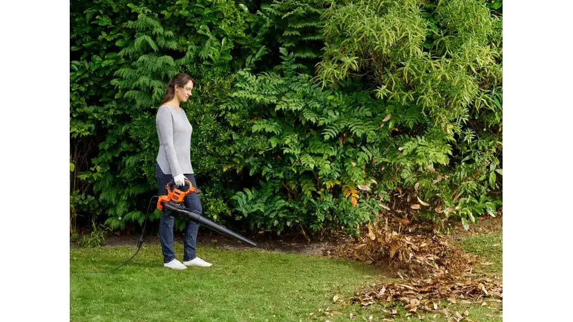 Садовий пилосос електричний BLACK+DECKER BEBLV301 фото 11 купити в Україні