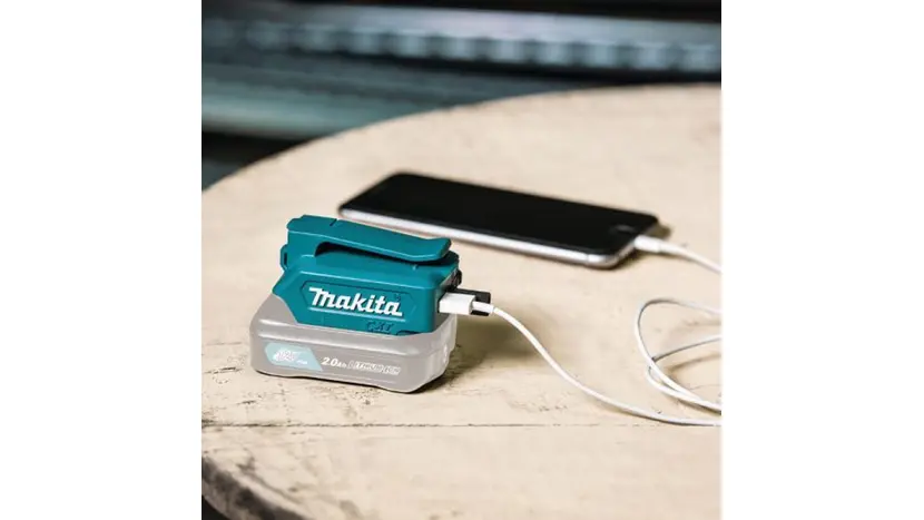 USB преобразователь для мобильных устройств Makita CXT - 12V ADP06, фото фото 3