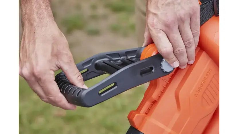 Садовий пилосос акумуляторний BLACK+DECKER BCBLV3625L1 фото 4 купити в Україні