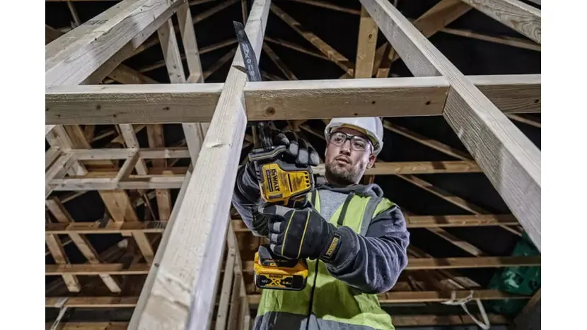 Пилка шабельна акумуляторна DeWALT DCS369NT, 18В XR Li-lon, без АКБ і ЗП, у валізі TSTAK фото 5 купити в Україні