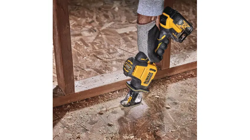 Пилка шабельна акумуляторна DeWALT DCS369NT, 18В XR Li-lon, без АКБ і ЗП, у валізі TSTAK фото 9 купити в Україні