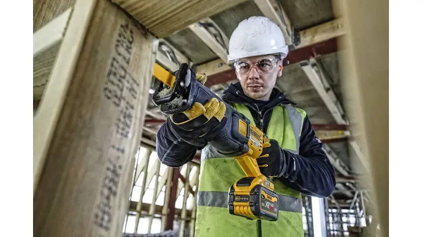 Пилка шабельна акумуляторна DeWALT, DCS389N 54В XR FLEXVOLT Li-lon, без АКБ та ЗП фото 6 купити в Україні