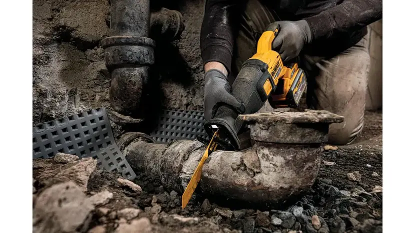Пилка шабельна акумуляторна DeWALT DCS389T2, 54В XR FLEXVOLT Li-lon 2 Аг, у валізі TSTAK фото 5 купити в Україні