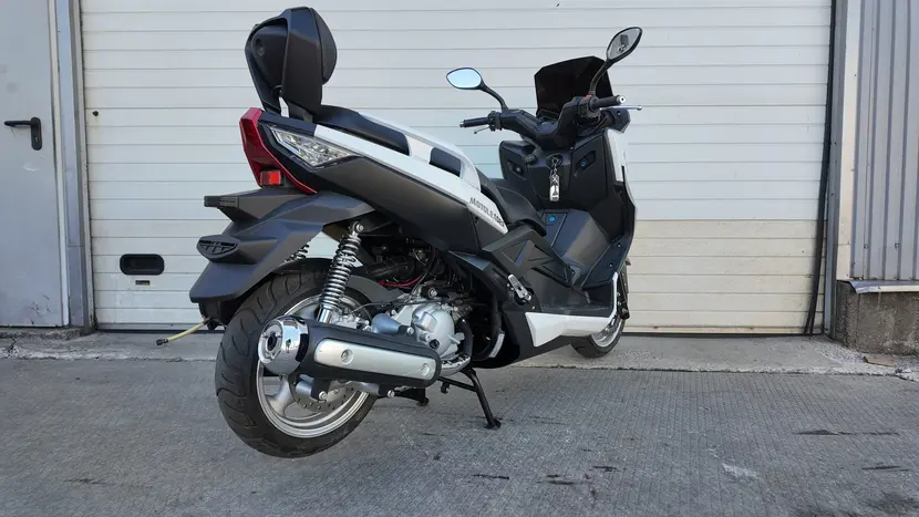 Моторолер MotoLeader ML300 Maxi фото 3 купити в Україні