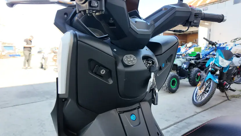 Моторолер MotoLeader ML300 Maxi фото 20 купити в Україні
