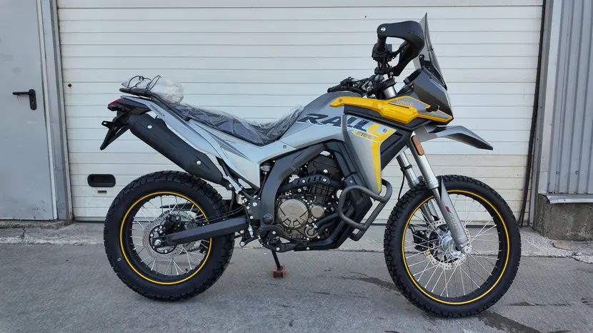 Мотоцикл VOGE 300GY RALLY Black Knight (Чорний) EFI ABS фото 2 купити в Україні