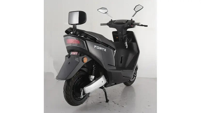 Електроскутер Forte T3 1800 Вт (Чорний) фото 3 купити в Україні