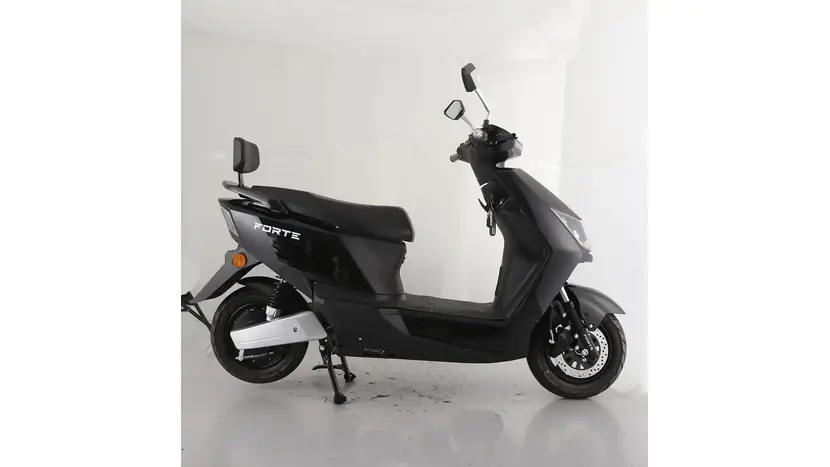 Електроскутер Forte T3 1800 Вт (Чорний) фото 4 купити в Україні