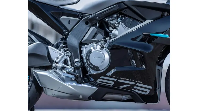 Мотоцикл CFMOTO 675SR-R фото 9 купити в Україні