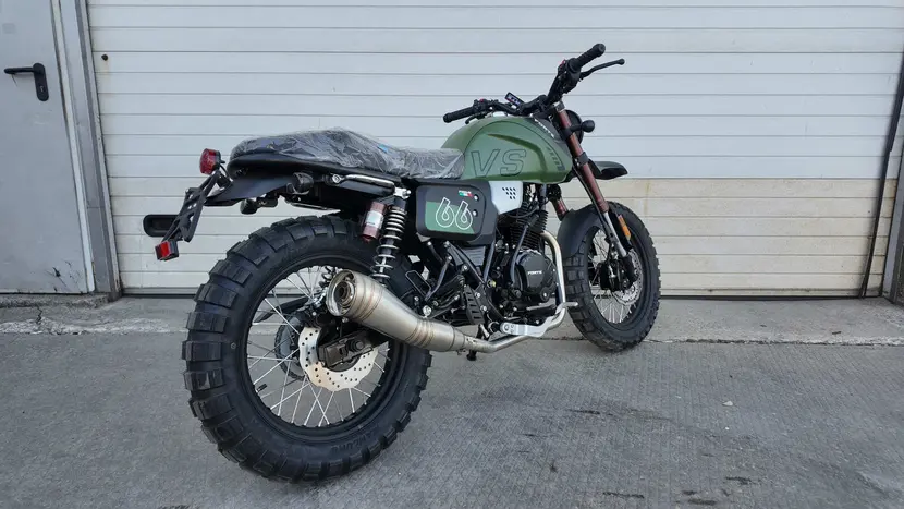 Мотоцикл FORTE FT-250F6 Scrambler (Чорно-зелений) фото 2 купити в Україні