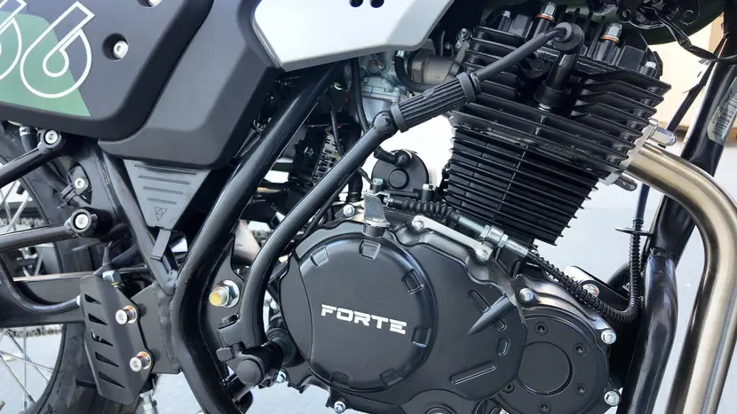 Мотоцикл FORTE FT-250F6 Scrambler (Чорно-зелений) фото 10 купити в Україні