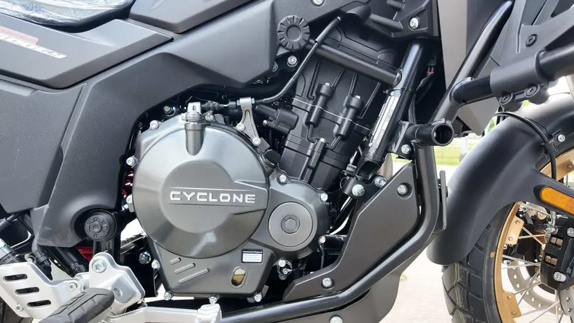 Мотоцикл Cyclone RX600 (Zonsen) чорний фото 8 купити в Україні