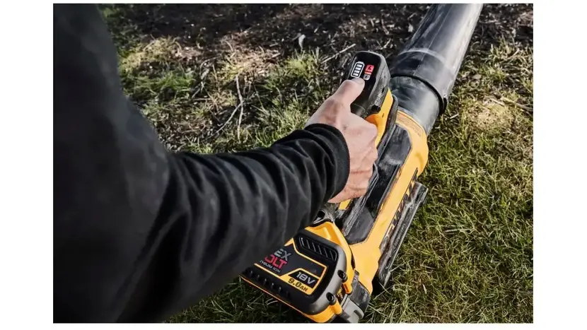 Воздуходувка аккумуляторная бесщеточная DeWALT DCMBL777X1, фото фото 8